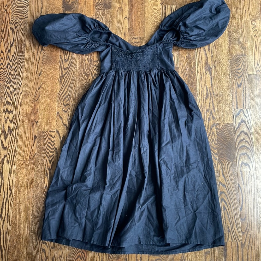 Dress - Picture 4 of 6